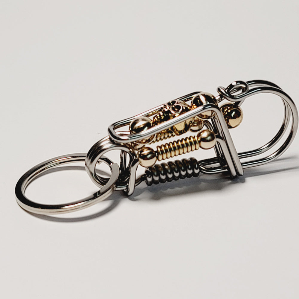 Creative Skull Punk Style Wire Keychain