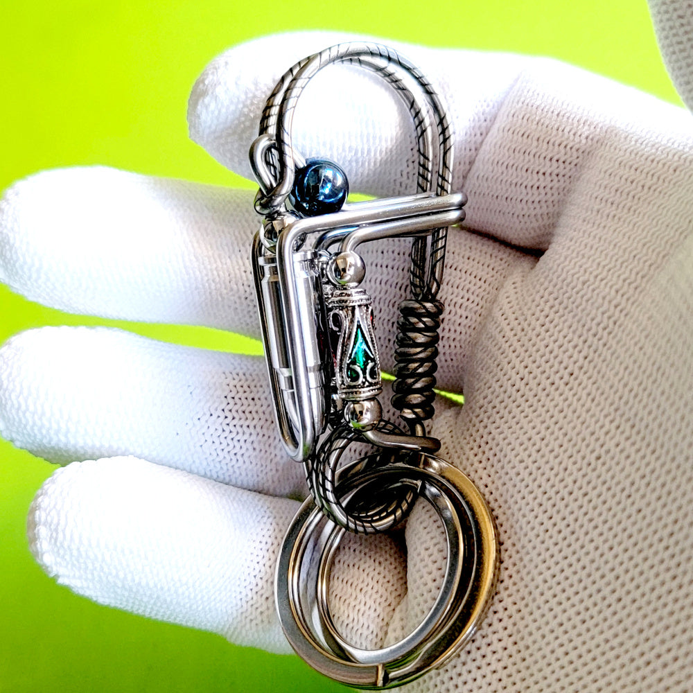 Exquisite Creative Wire Wrap Motorcycle Key Hook Bullet Style