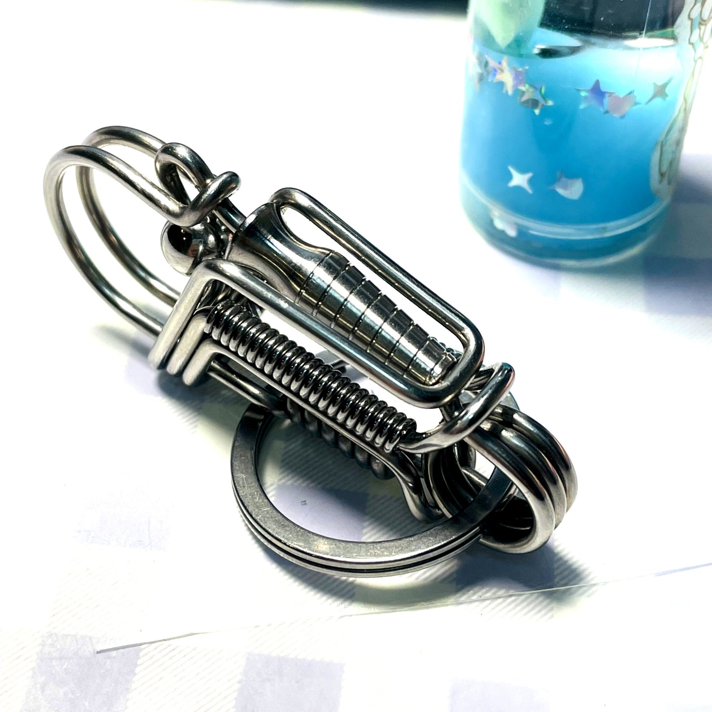 Vase style handmade wire keychain